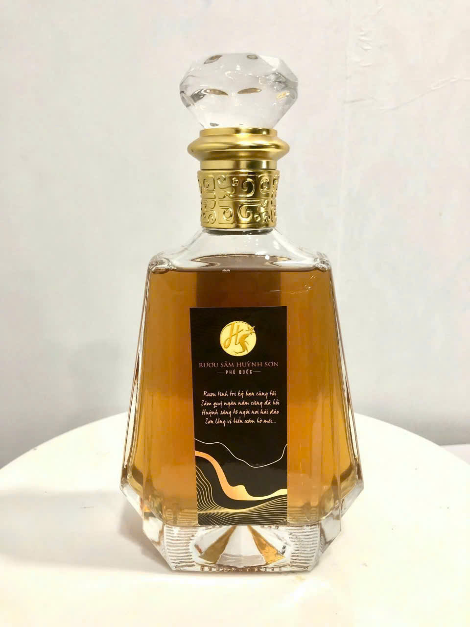 Rượu Sâm Huỳnh Sơn Vương Tửu